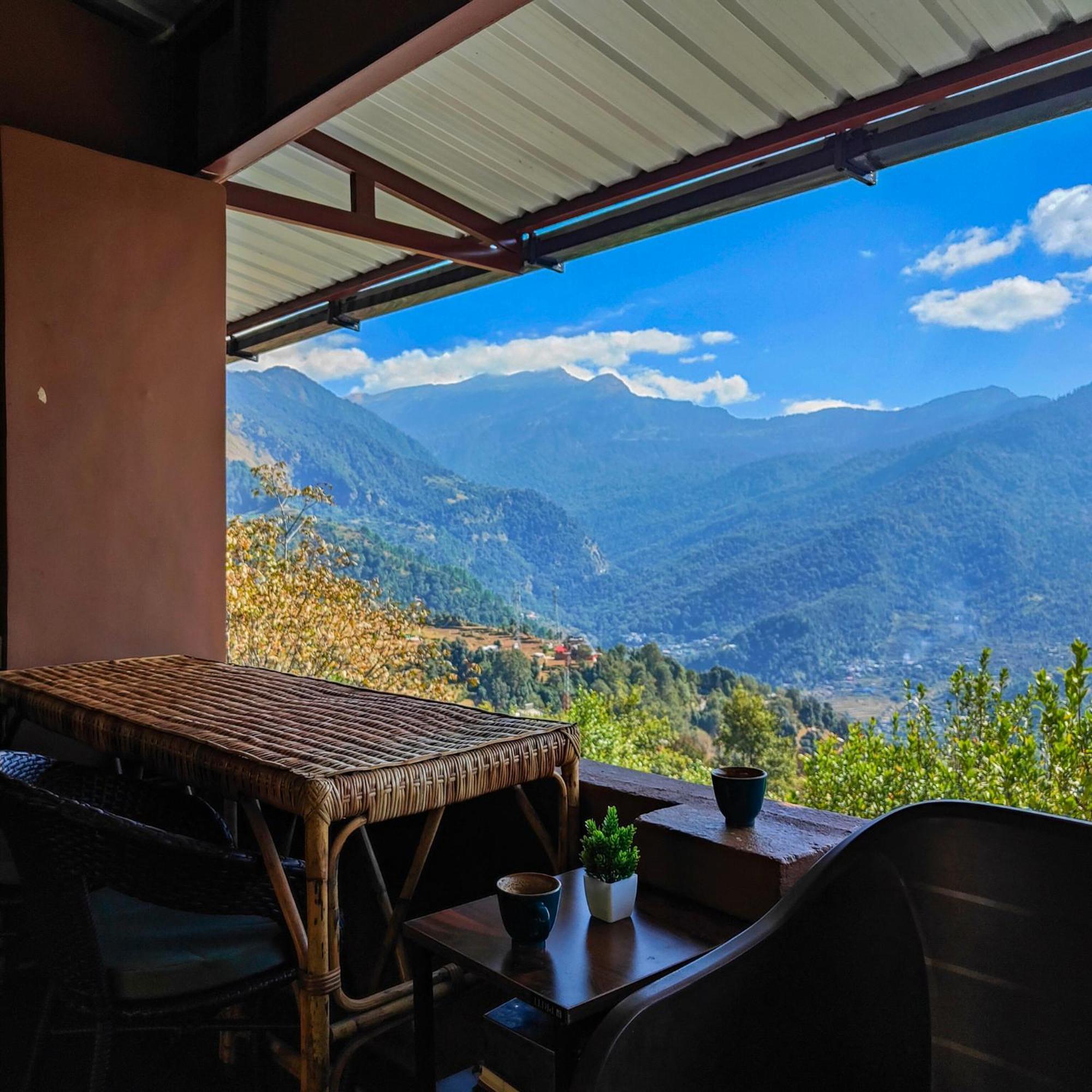 Вилла Cafe Buransh Sari Экстерьер фото